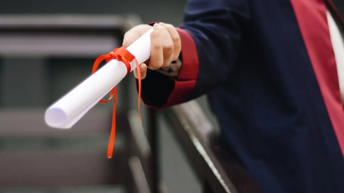 Massachusetts lanza encuesta para redefinir cómo se gradúan los estudiantes de secundaria