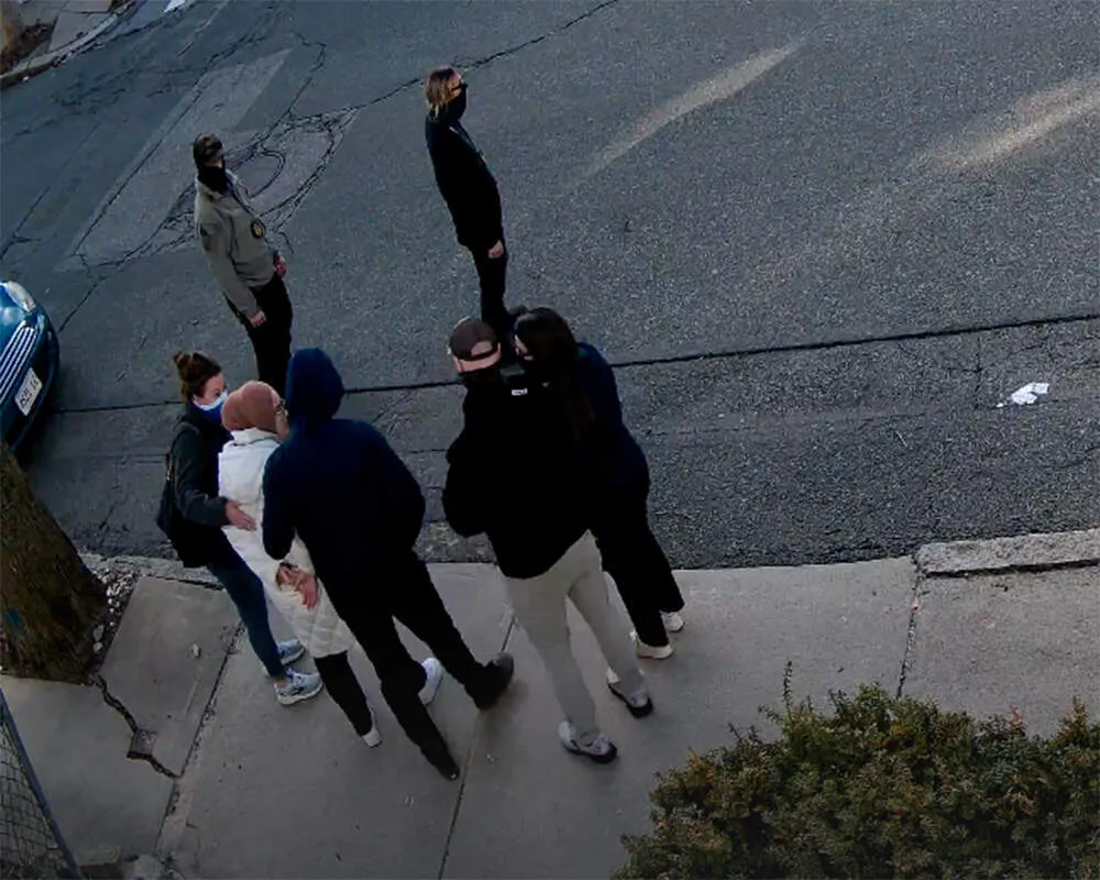 Análisis del debate en Massachusetts sobre el uso de mascarillas por parte de los agentes de ICE