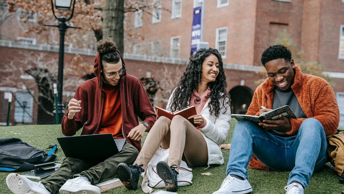 Massachusetts impulsa la inclusión educativa con $180,000 en becas