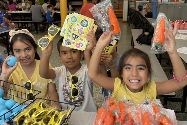 Conoce los sitios en Chelsea donde están ofreciendo comida gratis para niños este verano