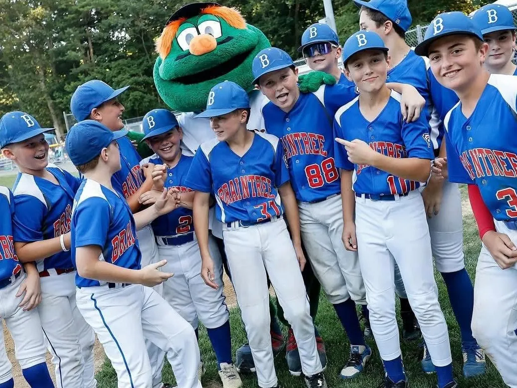 Equipo de la liga infantil de Massachusetts clasifica para jugar en el World Series