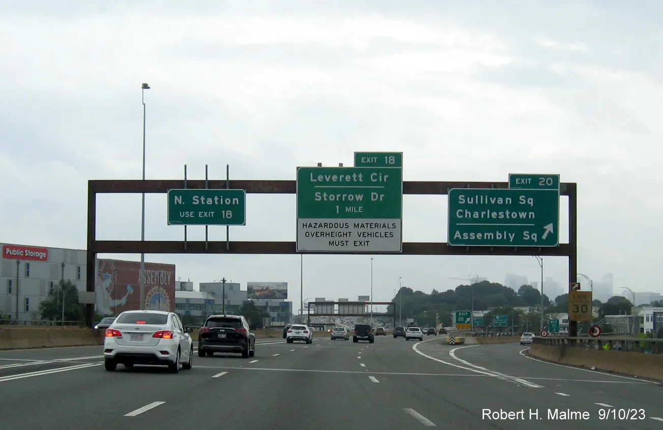 Más de 100 circulan ilegalmente en bicicletas por autopista de Boston