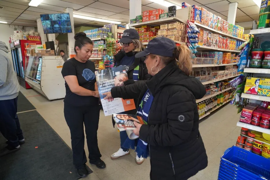 Healey exige medidas federales para frenar aumento de seguros de salud en Massachusetts