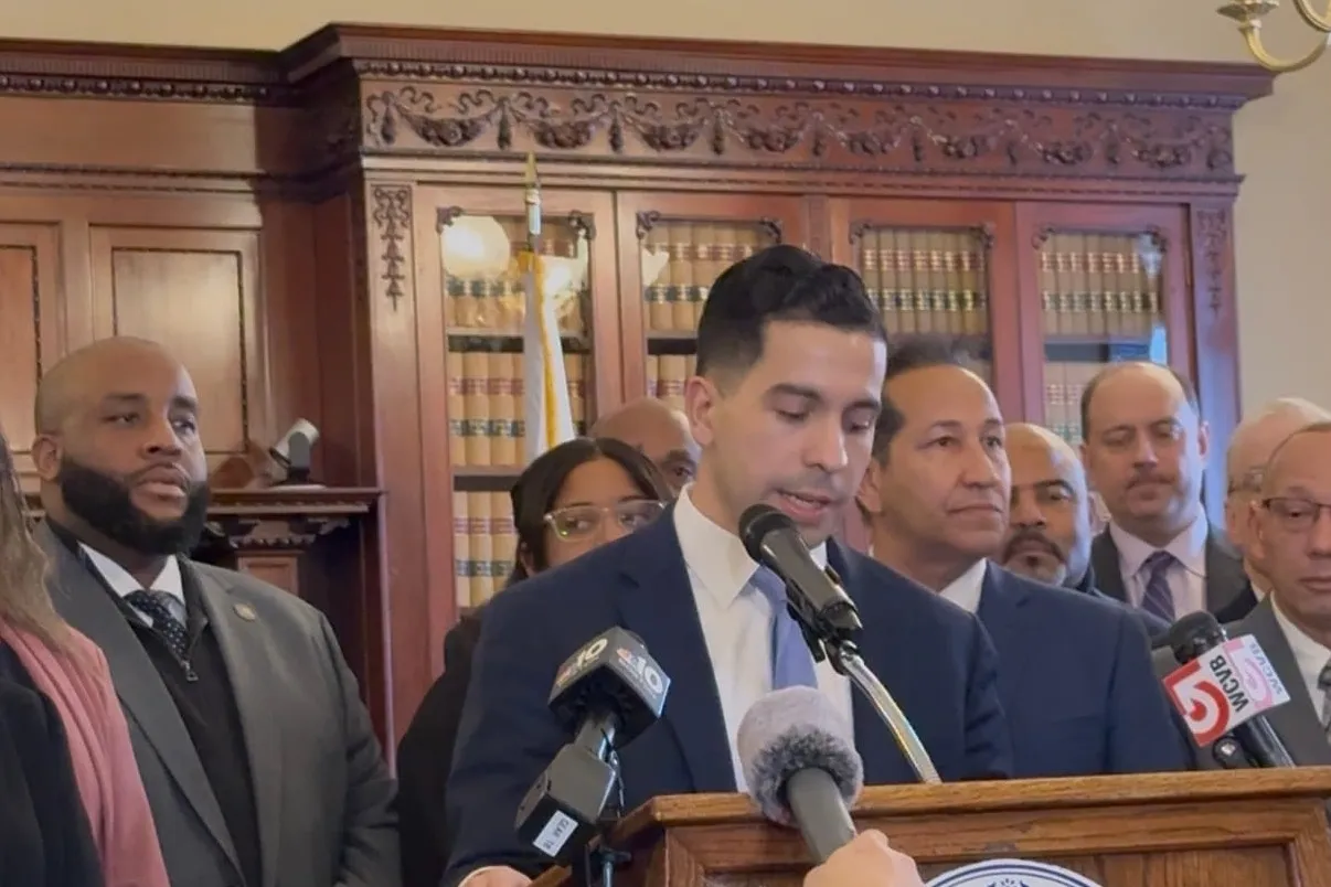 Caucus afroamericano y latino propone frenar arrestos de ICE en tribunales de Massachusetts
