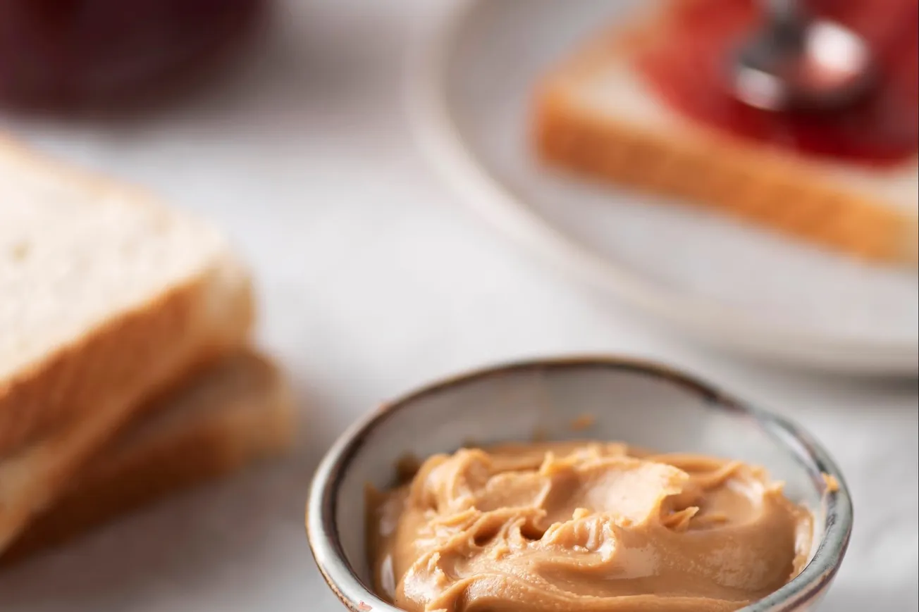 Mantequilla de maní y mermelada