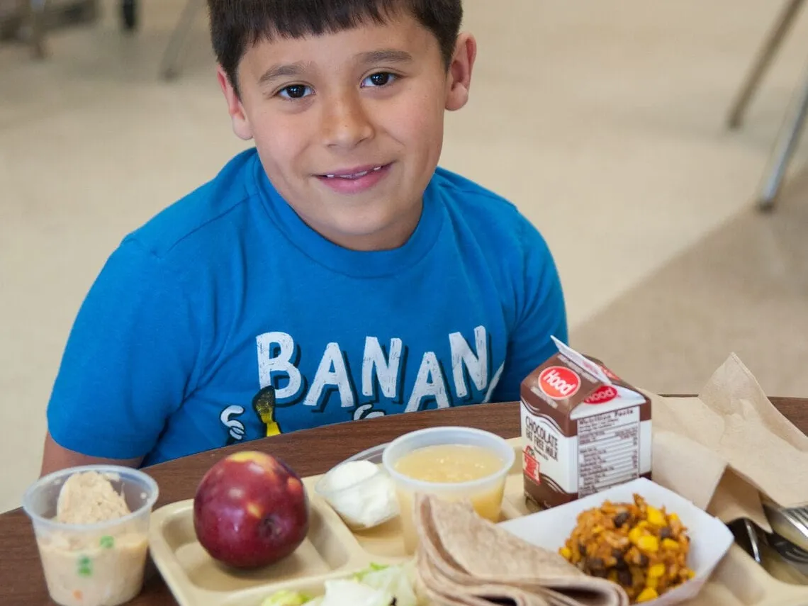¿Te hace falta apoyo para conseguir alimentos? Project Bread recuerda que su línea FoodSource es gratuita y confidencial