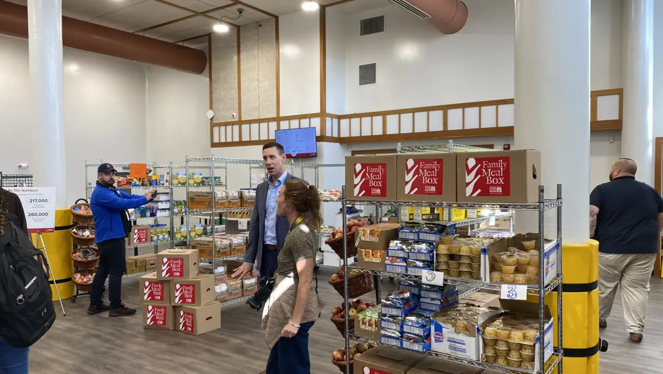 Catholic Charities hizo un “llamado especial” para recibir donaciones en Miércoles de Ceniza ante recortes federales