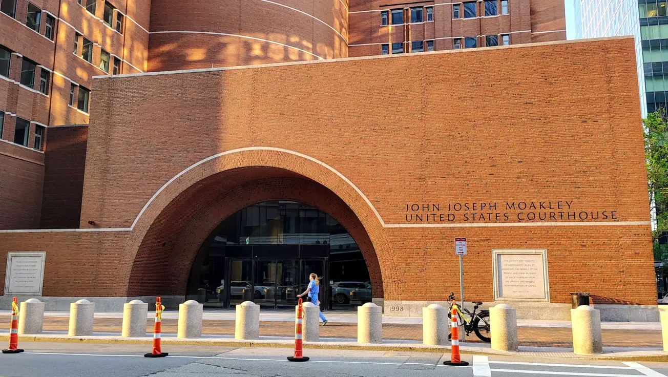 Una jueza de Massachusetts falla en contra de la política del Gobierno de Trump sobre las deportaciones a terceros países