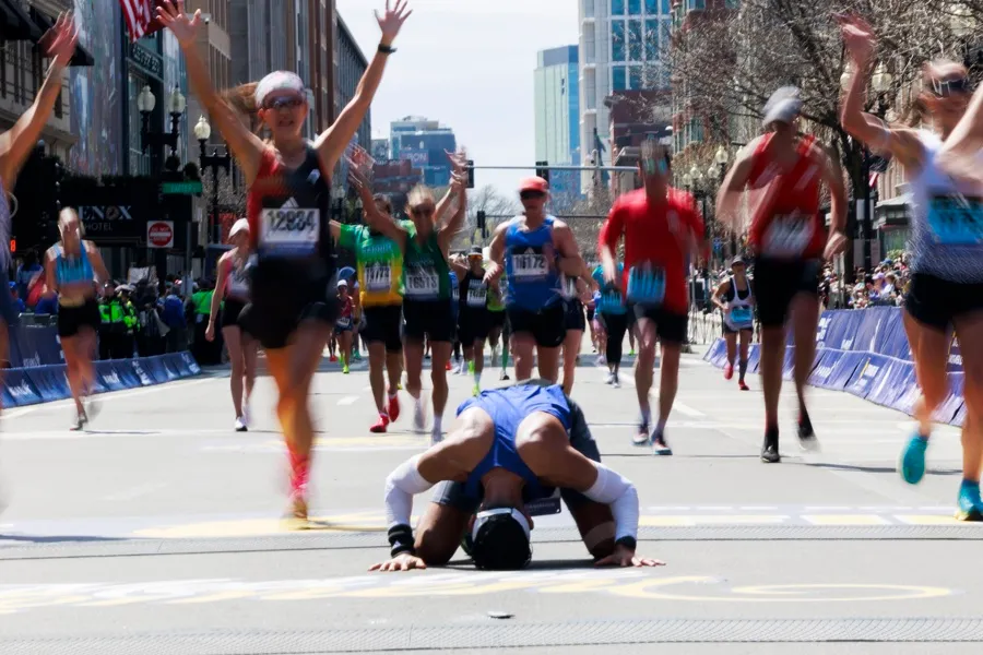 Regresan los campeones a la edición 130 del Maratón de Boston