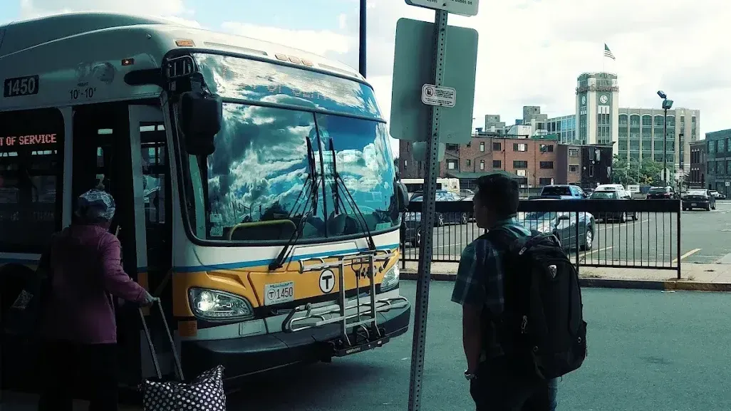 Nuevos cambios en el sistema de autobuses en Somerville comenzarán este domingo