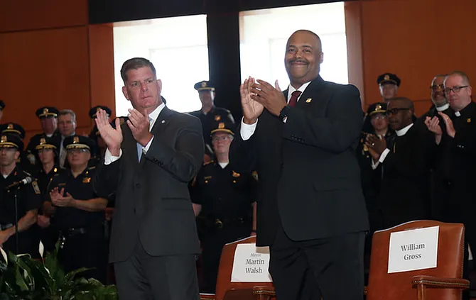 Comisionado de la Policía de Boston anuncia su retiro