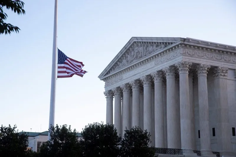 JUSTICIA. La demanda surgió debido a una legislación en Nueva York que exige que quienes solicitan un permiso para portar un