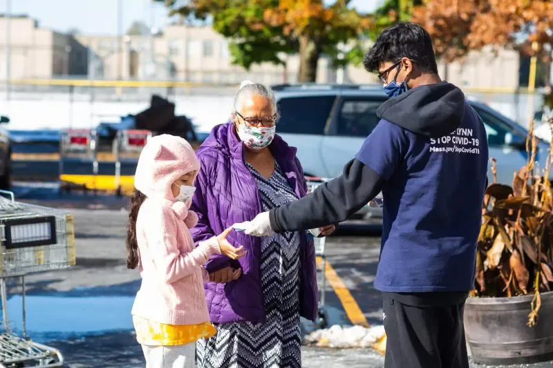 Nuevas pautas para el uso de mascarillas en Massachusetts