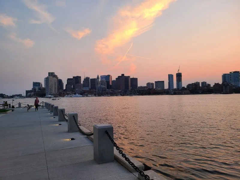 Hoy será el último atardecer del verano
