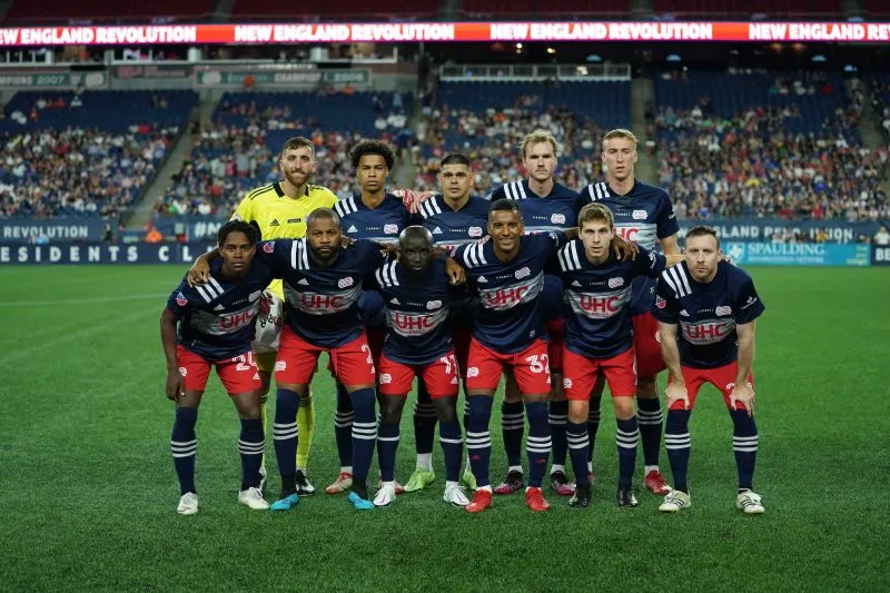 New England Revolution sella su pase a la siguiente ronda de la Copa MLS luego de derrotar 3-2 a Chicago Fire.