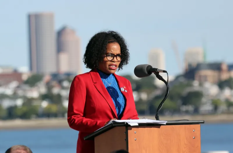 Boston destinará 1 millón de dólares en asistencia económica para inmigrantes