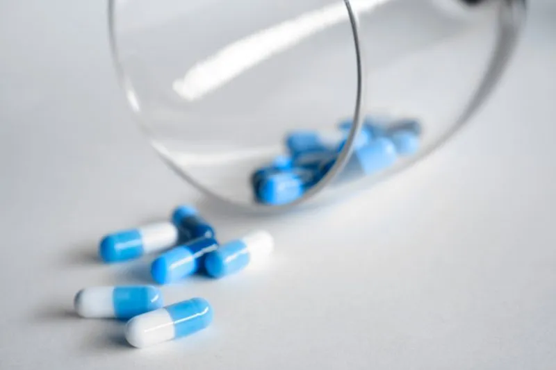 Merck y Ridgeback desarrollan una pastilla para reducir el riesgo de hospitalización por COVID-19