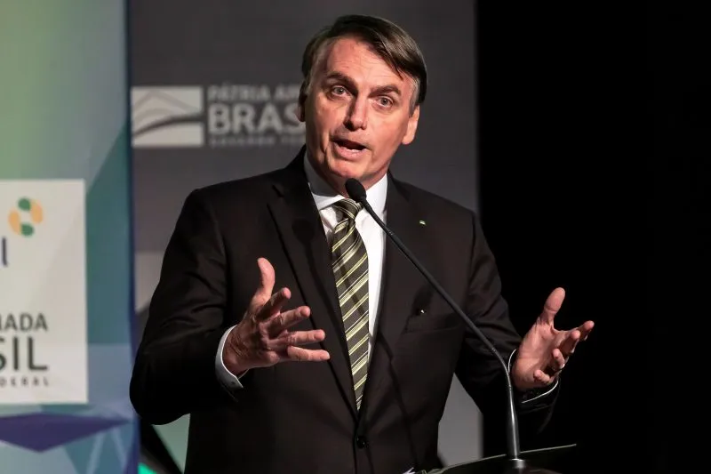 Entre el amor y el odio se mueve Jair Bolsonaro durante su visita a Italia