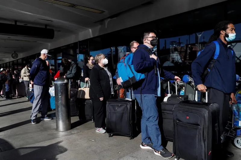 Problemas para volver a casa: cancelan más de 2 mil vuelos este domingo