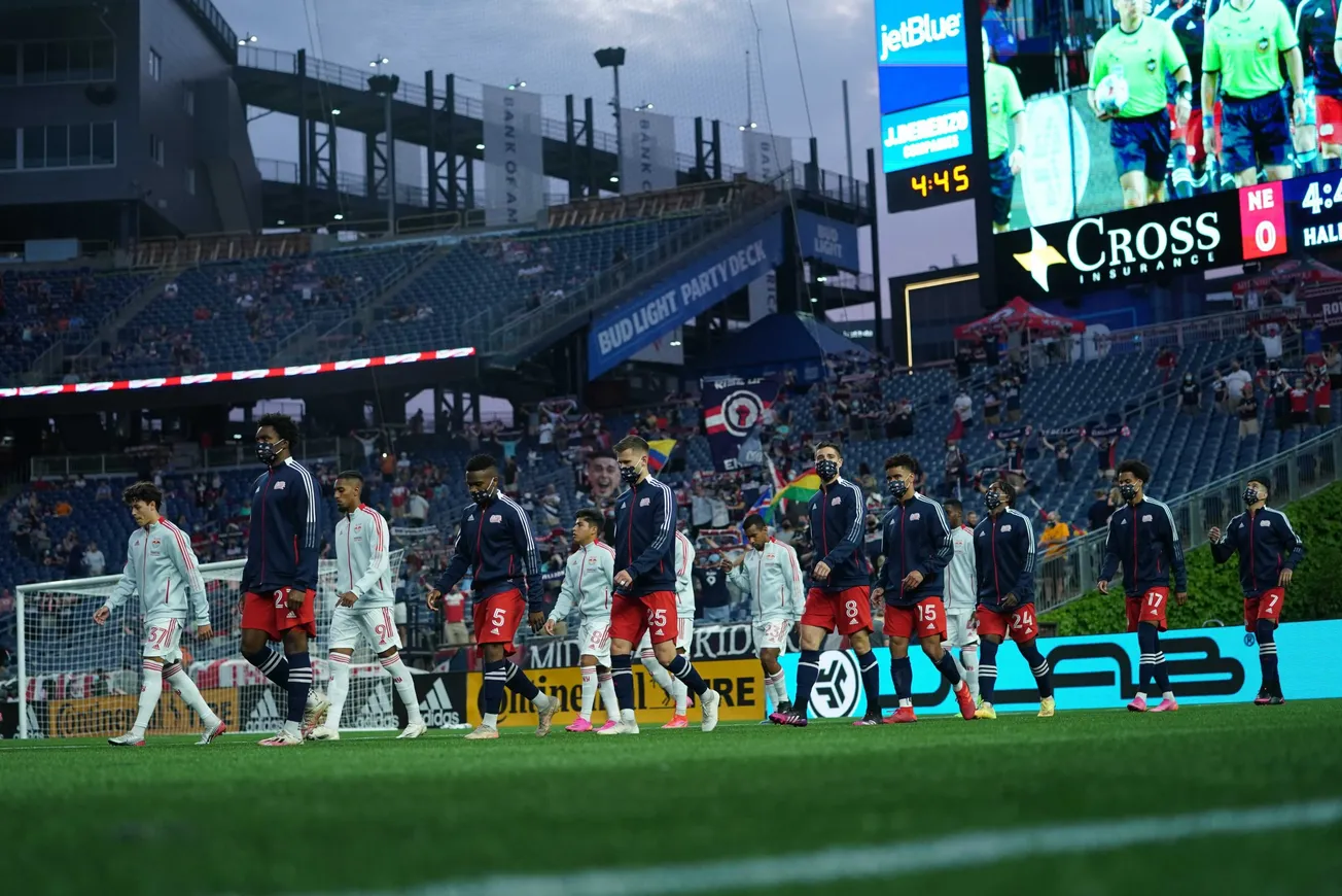El Revolution gana con un contundente 3-0 a Pumas UNAM y regresa a lo grande a la Champions League de CONCACAF.