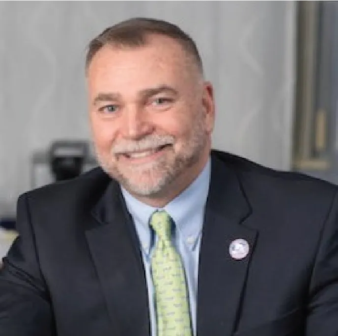 CHA nombra a Doug Kress nuevo director de comunidad