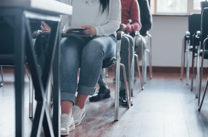 Exigen reforzar políticas para prevenir abuso sexual en escuelas de Massachusetts