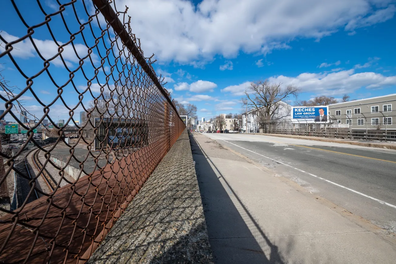 El puente de Dorchester Avenue cerrará este verano