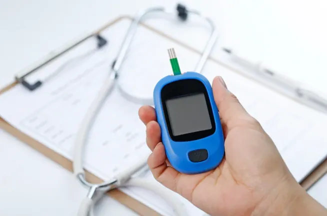 Las personas mayores con prediabetes deben comer mejor y ser activas, pero no preocuparse demasiado por la diabetes
