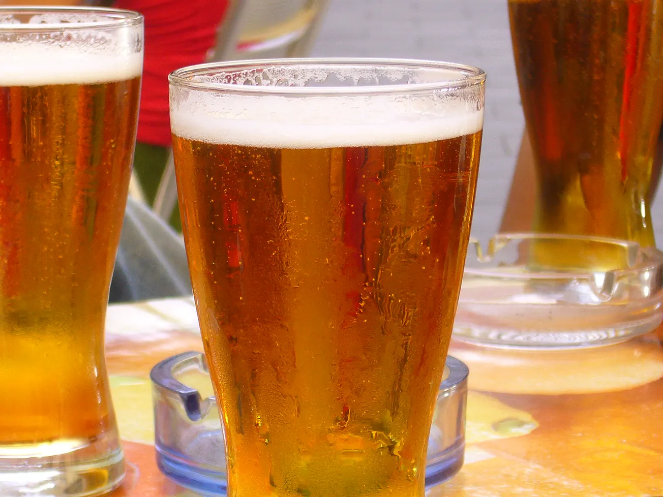Al Marzi, director de elaboración de cerveza de Mass. Bay Brewing, dijo que están modificando sus procesos para sustituir el