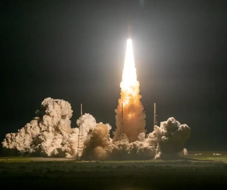 Se espera que llegue a la luna y luego pase un par de semanas en órbita alrededor del satélite antes de regresar a casa Credi