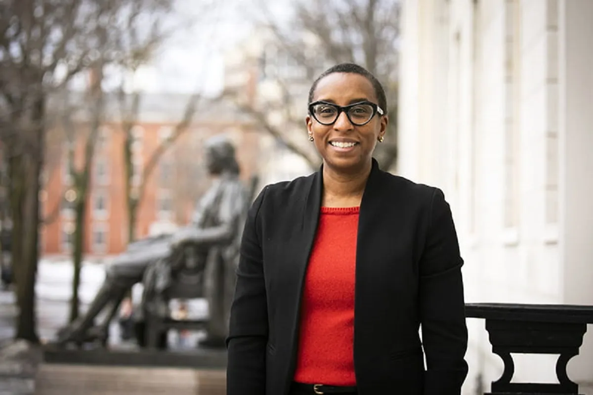 Harvard University elige a su 30ª presidenta