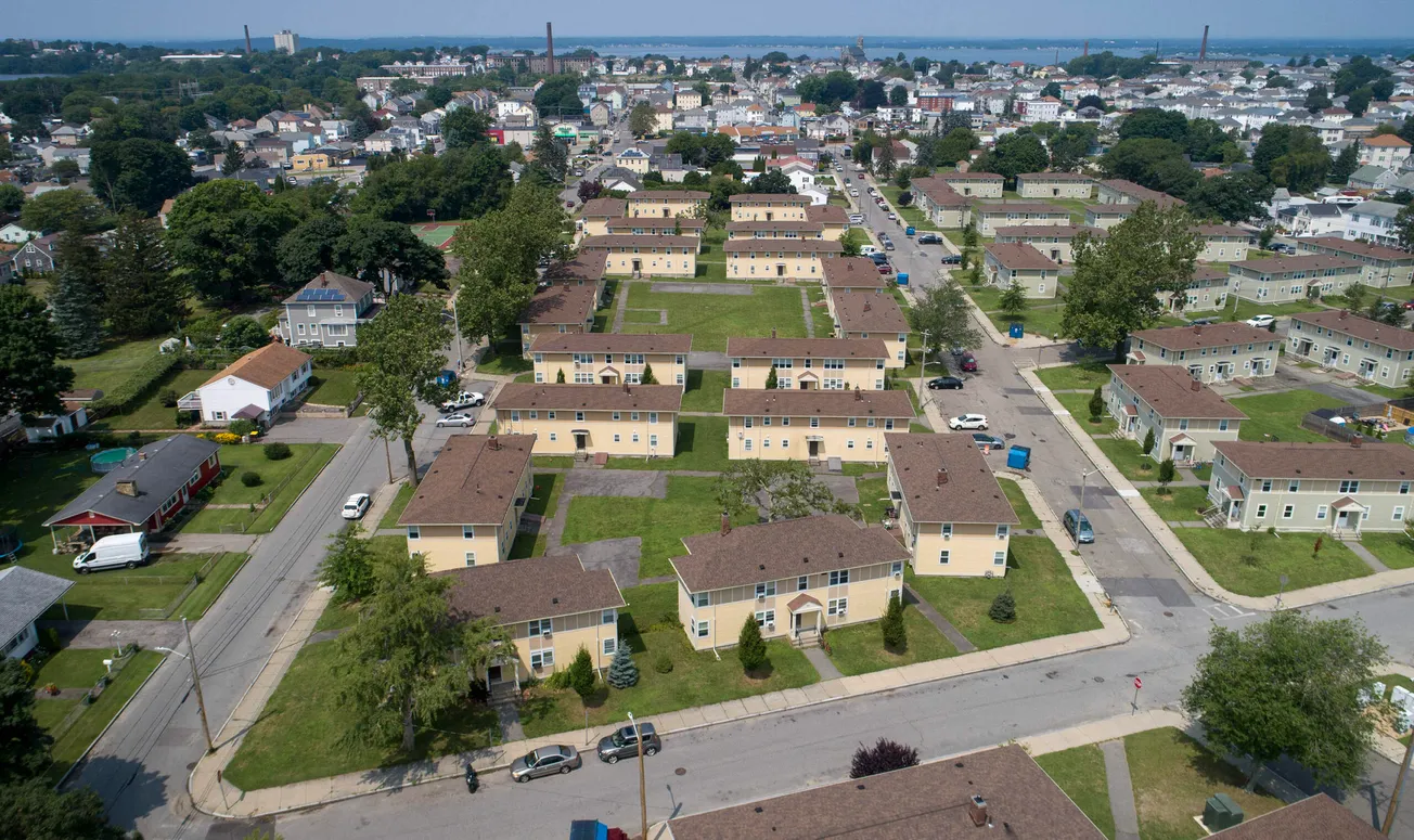 Había 48 unidades vacantes a finales de julio en el desarrollo Maple Gardens de Fall River, lo que representa una tasa de vac