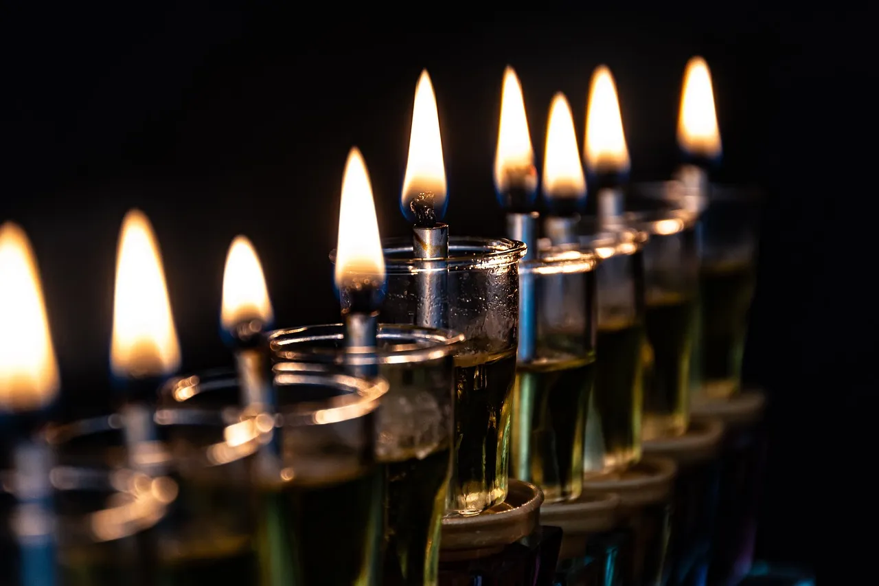 Se enciende la menorá en Boston Common para la festividad de Hanukkah